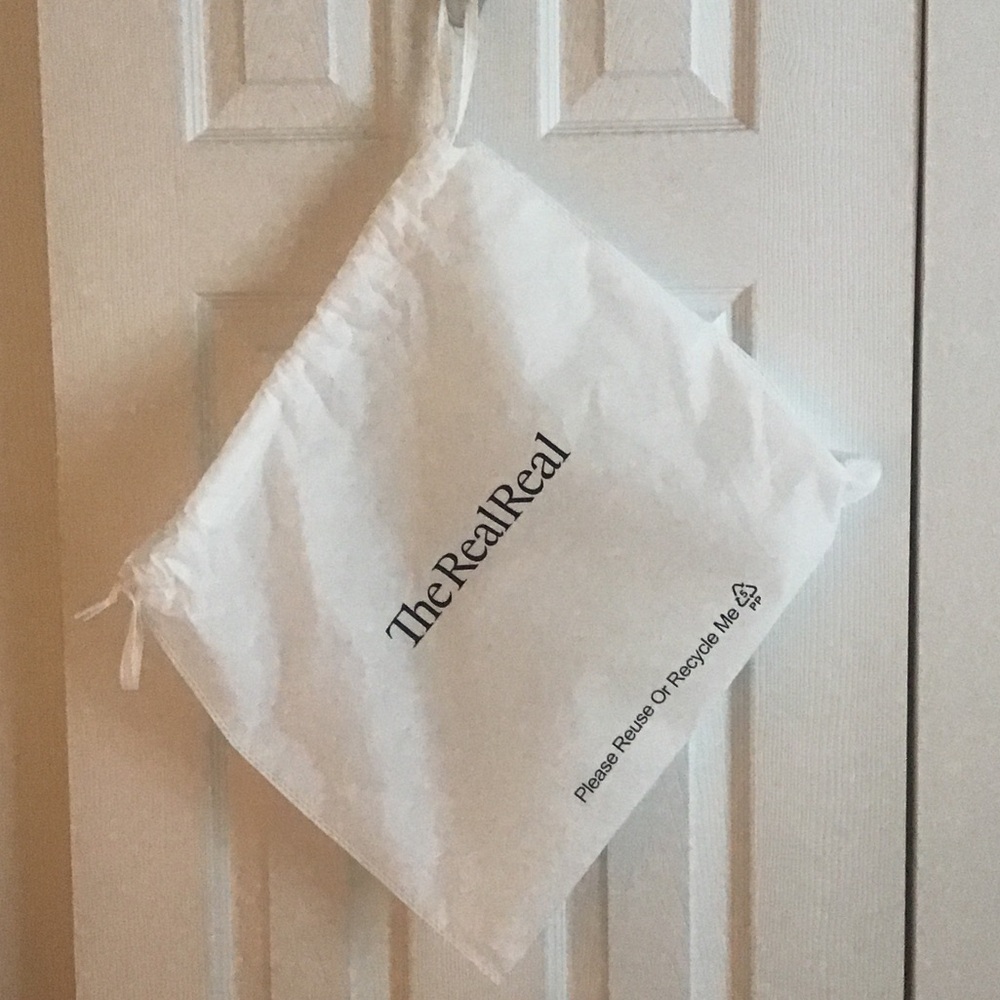 Dust storage bag from the Realreal